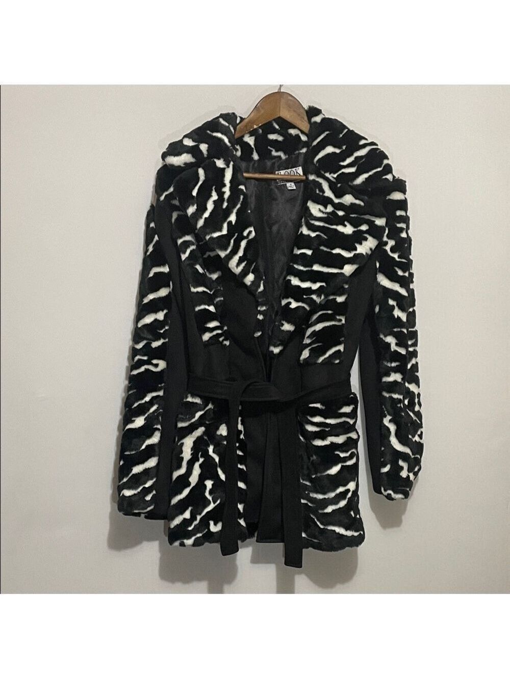 The Look Randolph Duke Zebra Print Women's Coat Sz Medium